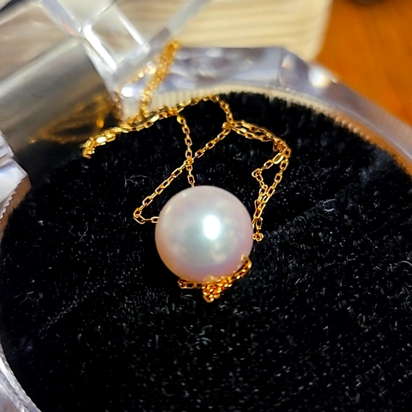 18k yellow gold with white pearl. Matching ring in my closet also - Picture 3 of 5